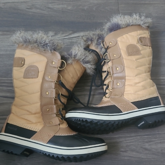 Sorel Womens Tofino II' Faux Fur Lined Waterproof Boot 7 Tan Winter - Picture 2 of 2
